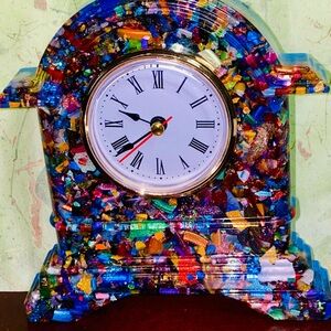Colorful Mosaic Resin Table Clock